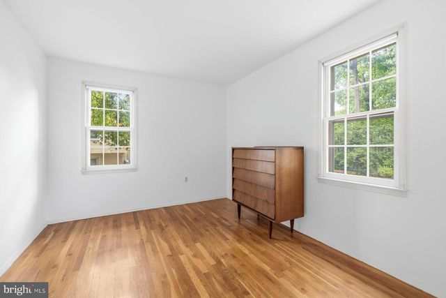 8402 MARGO RD, Lanham, MD 20706