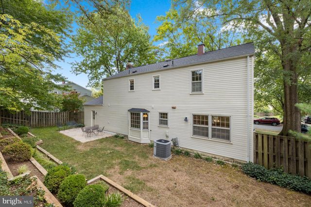 8402 MARGO RD, Lanham, MD 20706