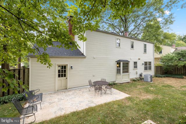 8402 MARGO RD, Lanham, MD 20706