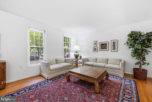 8402 MARGO RD, Lanham, MD 20706