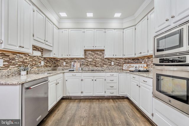 10449 BRECKINRIDGE LN, Fairfax, VA 22030