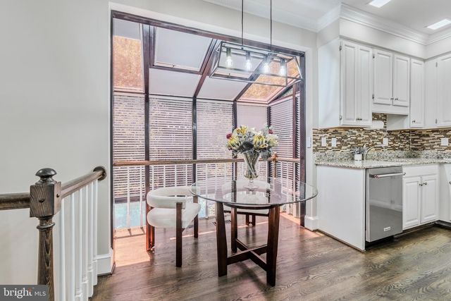 10449 BRECKINRIDGE LN, Fairfax, VA 22030