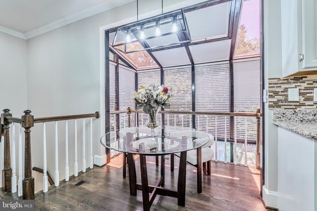 10449 BRECKINRIDGE LN, Fairfax, VA 22030