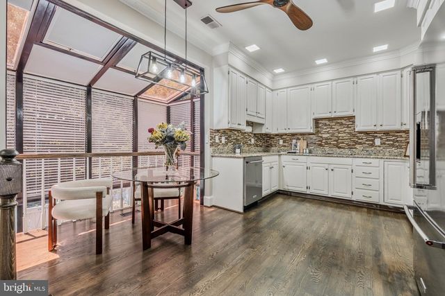 10449 BRECKINRIDGE LN, Fairfax, VA 22030