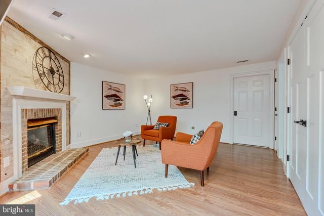 10449 BRECKINRIDGE LN, Fairfax, VA 22030