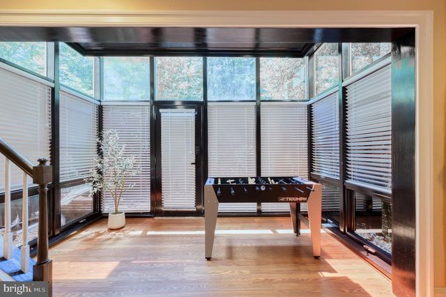 10449 BRECKINRIDGE LN, Fairfax, VA 22030
