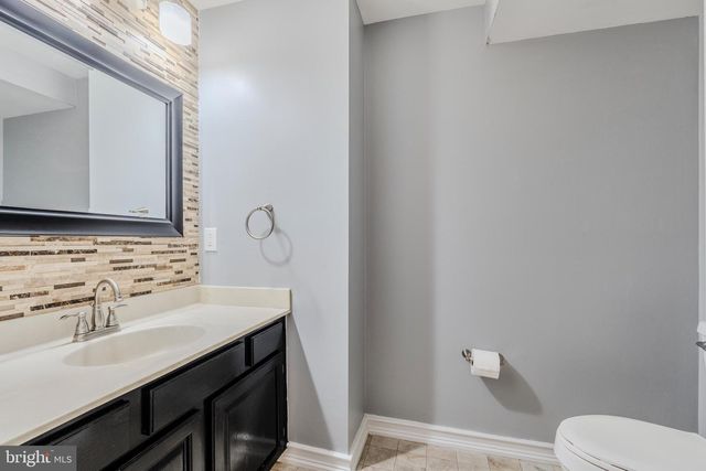 10449 BRECKINRIDGE LN, Fairfax, VA 22030