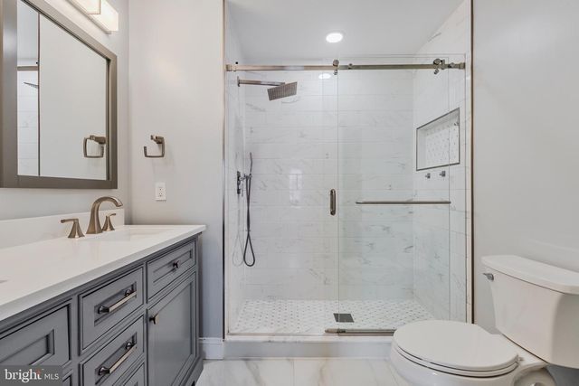 10449 BRECKINRIDGE LN, Fairfax, VA 22030
