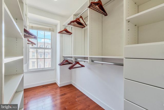 10449 BRECKINRIDGE LN, Fairfax, VA 22030