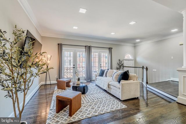 10449 BRECKINRIDGE LN, Fairfax, VA 22030