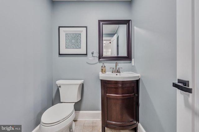 10449 BRECKINRIDGE LN, Fairfax, VA 22030