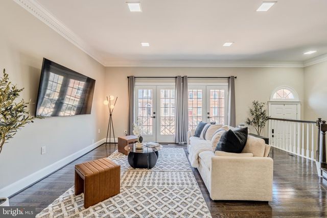 10449 BRECKINRIDGE LN, Fairfax, VA 22030