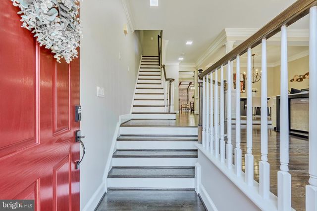 10449 BRECKINRIDGE LN, Fairfax, VA 22030