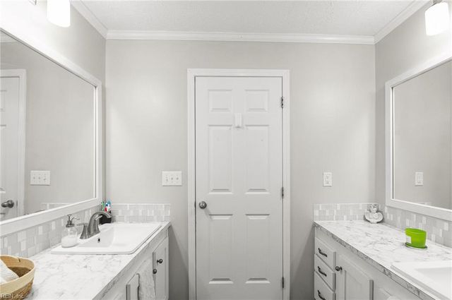 2532 Wild Horse Rdg RDG, Chesapeake, VA 23322