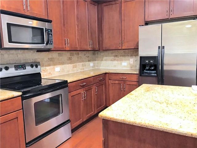 652 LEGACY PARK DRIVE, Casselberry, FL 32707