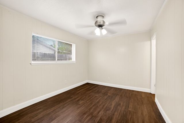 15131 Oakwood Lane, Balch Springs, TX 75180