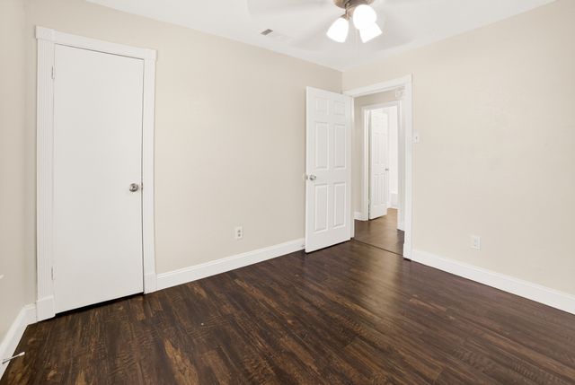 15131 Oakwood Lane, Balch Springs, TX 75180