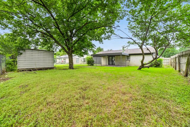 15131 Oakwood Lane, Balch Springs, TX 75180