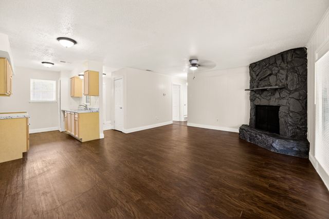 15131 Oakwood Lane, Balch Springs, TX 75180
