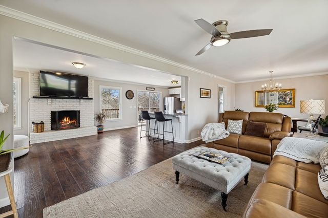 362 Green Harbor Rd, Old Hickory, TN 37138