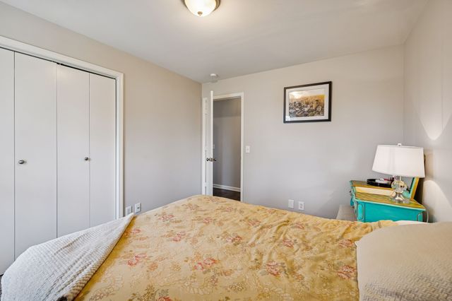 362 Green Harbor Rd, Old Hickory, TN 37138