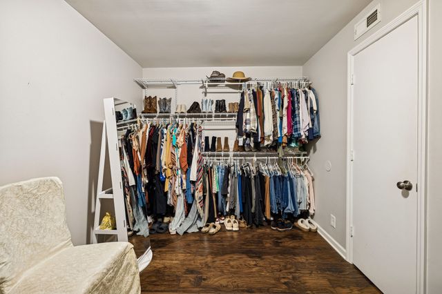 362 Green Harbor Rd, Old Hickory, TN 37138