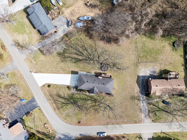 362 Green Harbor Rd, Old Hickory, TN 37138