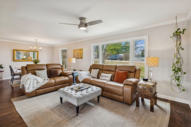 362 Green Harbor Rd, Old Hickory, TN 37138