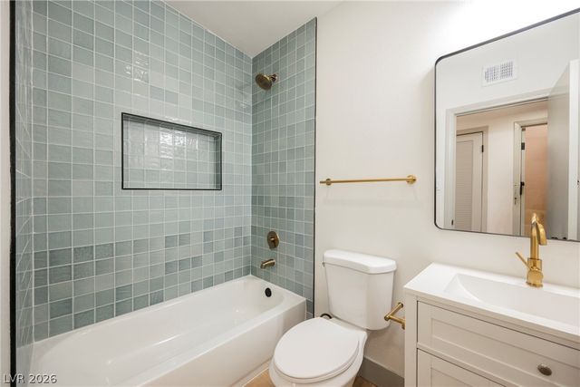1124 Nassau Drive, Las Vegas, NV 89108