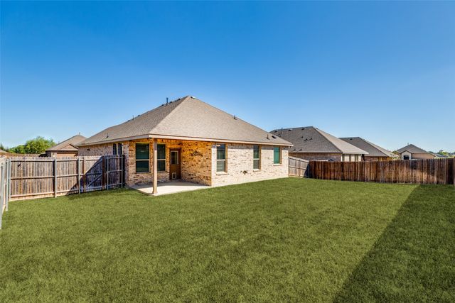 3437 Lauren Street, Krum, TX 76249