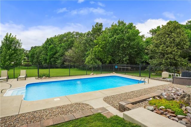 613 Birch Street, Pleasant Hill, MO 64080