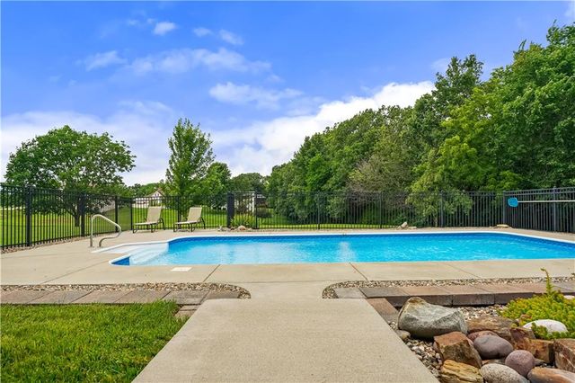 613 Birch Street, Pleasant Hill, MO 64080