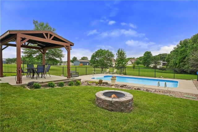 613 Birch Street, Pleasant Hill, MO 64080