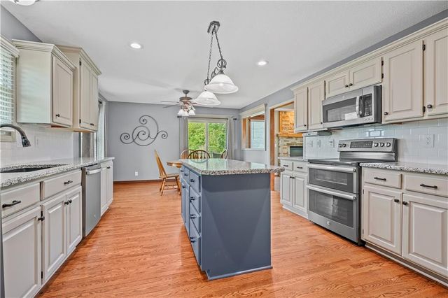 613 Birch Street, Pleasant Hill, MO 64080