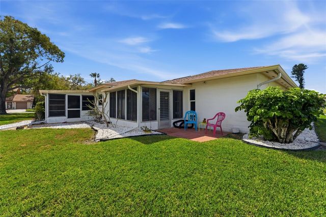 5061 LIVE OAK CIRCLE, Bradenton, FL 34207