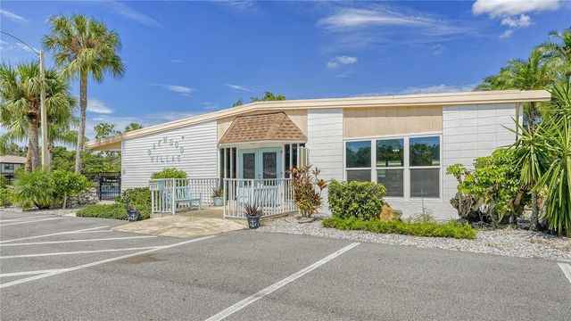 5061 LIVE OAK CIRCLE, Bradenton, FL 34207