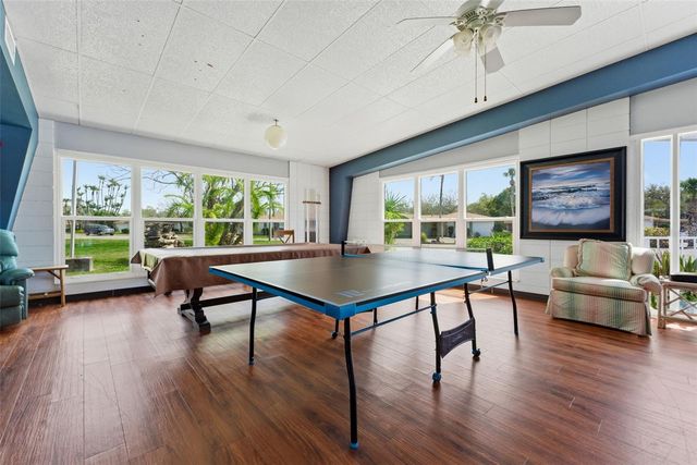 5061 LIVE OAK CIRCLE, Bradenton, FL 34207