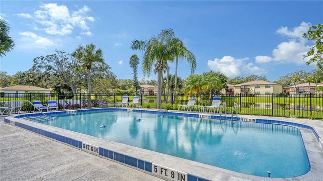 5061 LIVE OAK CIRCLE, Bradenton, FL 34207