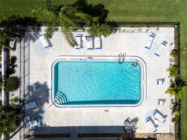 5061 LIVE OAK CIRCLE, Bradenton, FL 34207