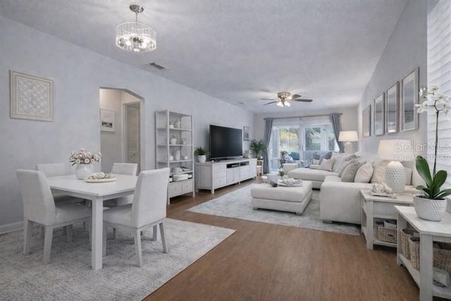 5061 LIVE OAK CIRCLE, Bradenton, FL 34207