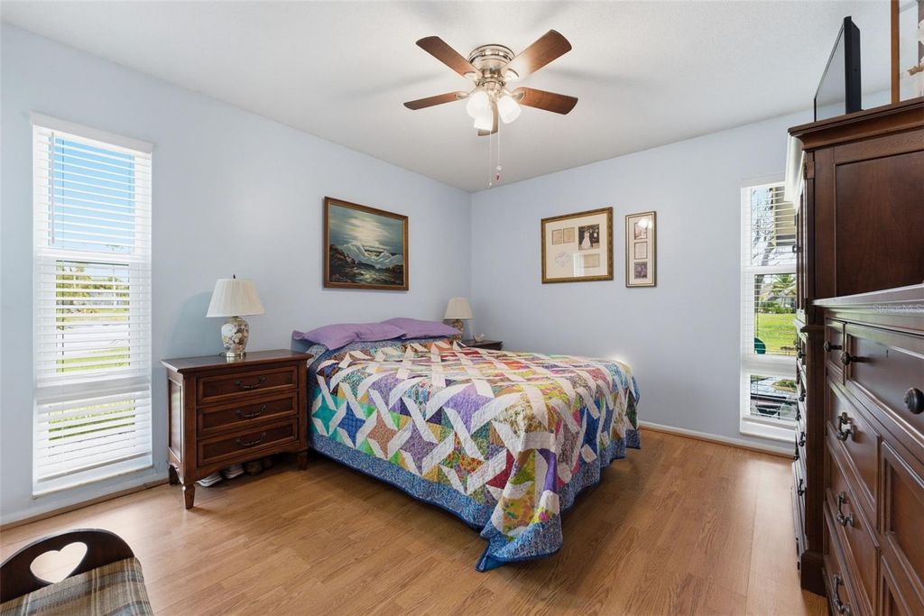 Image 14 of property listing at 5061 LIVE OAK CIRCLE, Bradenton, FL 34207