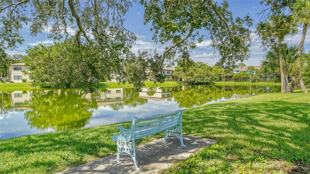 Image 46 of property listing at 5061 LIVE OAK CIRCLE, Bradenton, FL 34207