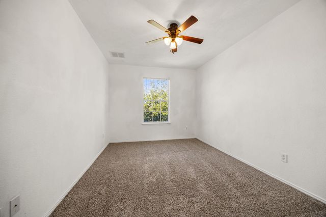 13505 Lismore LN, Pflugerville, TX 78660