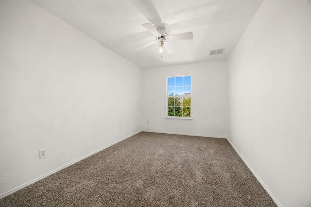 13505 Lismore LN, Pflugerville, TX 78660