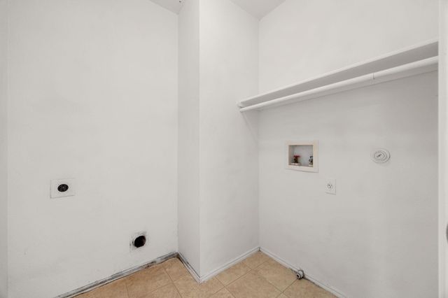 13505 Lismore LN, Pflugerville, TX 78660