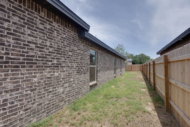 1207 Barnes Ave, Big Spring, TX 79720