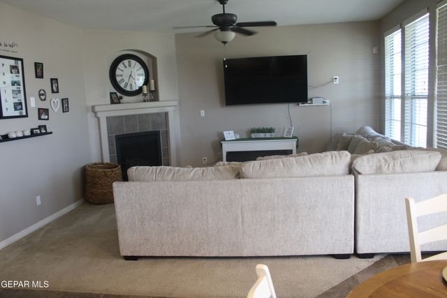 376 EMERALD PARK Drive, Horizon City, TX 79928