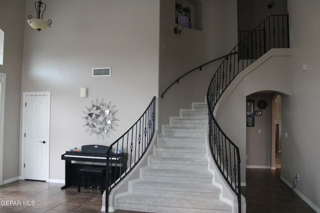 376 EMERALD PARK Drive, Horizon City, TX 79928