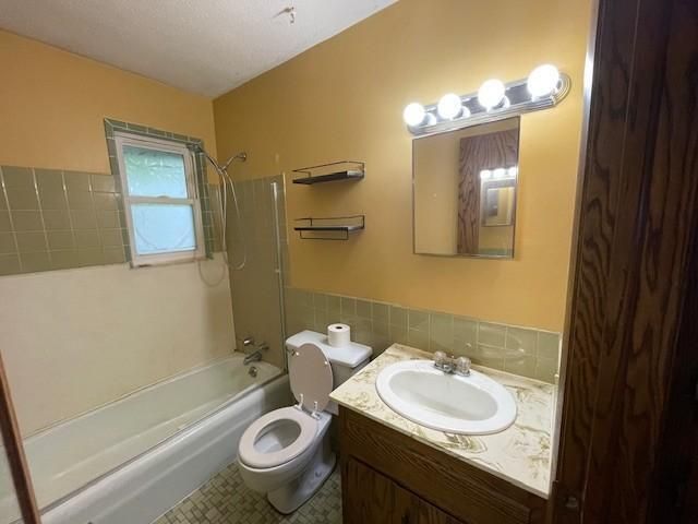 1733 Shorewood Lane, Mound, MN 55364