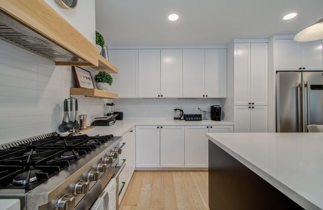 9219 Kempwood Drive, Houston, TX 77080